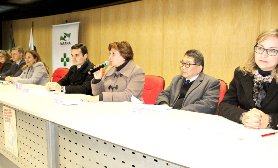 I Seminário de Enfrentamento às Violências Contra Crianças e Adolescentes está sendo realizado nesta terça e quarta-feira (18 e 19), no Palácio das Araucárias, em Curitiba, com a participação de 165 servidores municipais e estaduais, além sociedade civil.