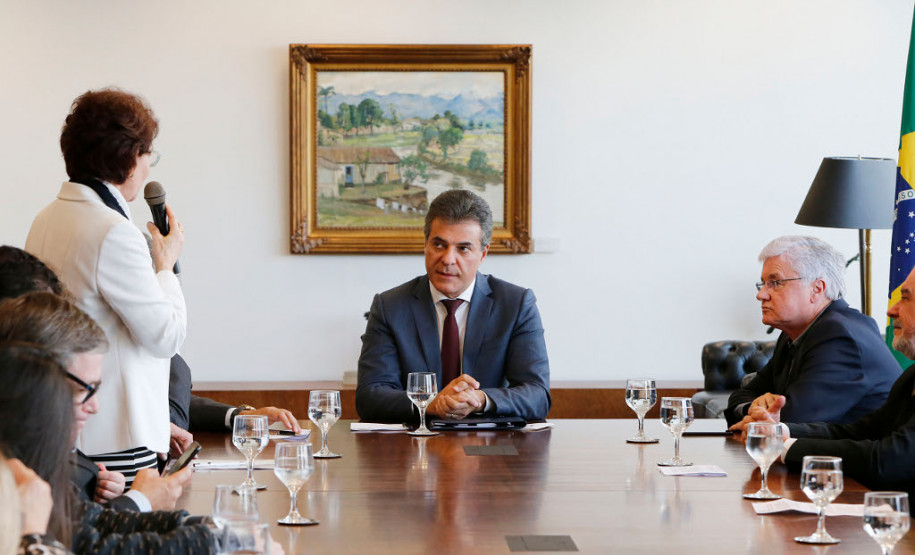 O governador Beto Richa autorizou nesta segunda-feira (31) a implantação, na folha de agosto, das promoções e progressões de todos os servidores do Estado que já cumpriram os requisitos necessários para a aquisição desses benefícios em 2017