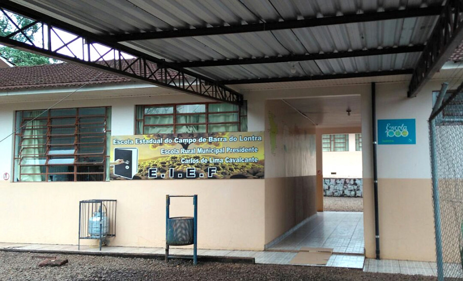 As obras, que fazem parte do programa Escola 1.000, já estão em andamento em diferentes municípios da região.