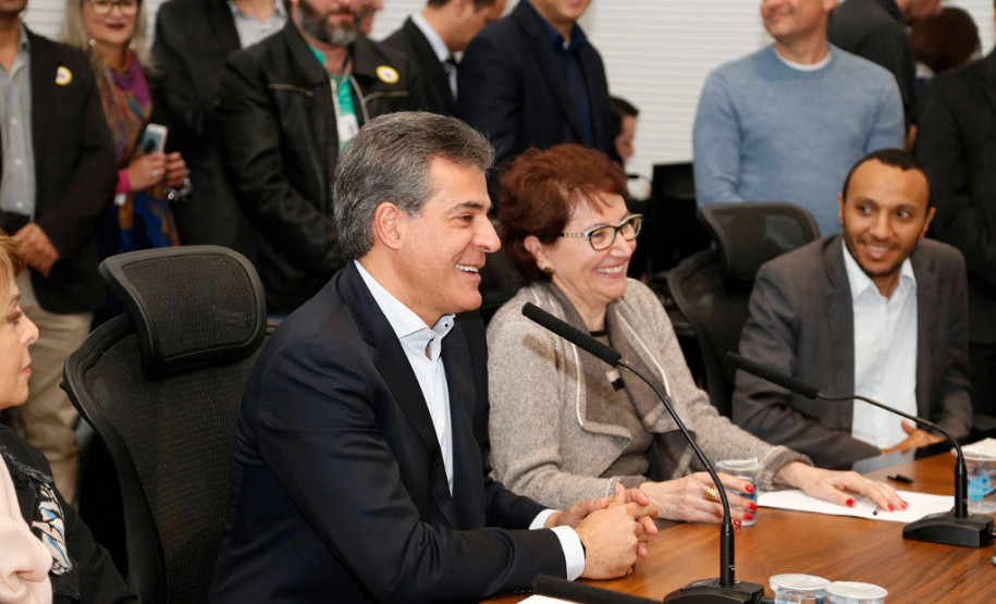 De acordo com a secretaria de Estado da Educação, professora Ana Seres, o aplicativo, além de facilitar e agilizar o acesso de alunos e suas famílias ao cotidiano escolar, tem como objetivo de aumentar a participação dos pais e responsáveis na vida escolar. “A participação e o envolvimento da comunidade na vida escolar é fundamental para o bom desempenho dos nossos estudantes e consequente melhoria dos índices educacionais”, disse a secretária.