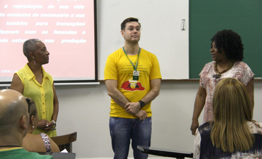 Relações Étnico-Raciais são tema na educação paranaense No início deste mês foi realizado a XIV Edição do Fórum Permanente de Educação e Diversidade Étnico-Racial do Paraná, em Umuarama (região noroeste), com o tema “A Reconquista de Direitos a partir de uma Educação Cidadã”