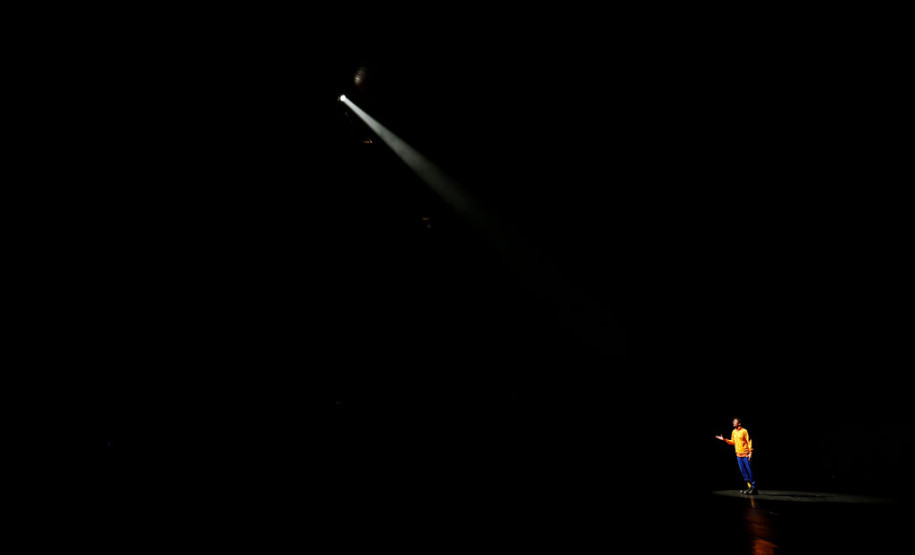 Estudantes de escolas públicas estaduais de Curitiba assistiram nesta terça-feira (29), no Teatro Guaíra, em Curitiba, a primeira exibição da peça “Um jeito simples de entender seus direitos”