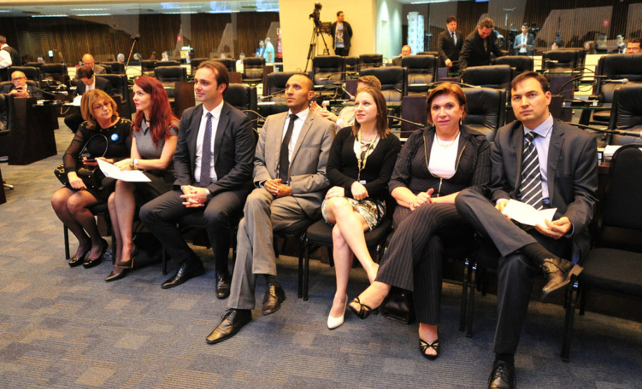 Geração Atitude envolverá 160 escolas da rede pública estadual A terceira edição do projeto Geração Atitude foi lançada nesta segunda-feira (4), no início da sessão da Assembleia Legislativa, e tem como objetivo promover a formação cidadã de estudantes e estimular o protagonismo juvenil.