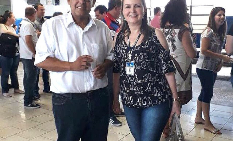 O chefe do Núcleo Regional de Educação, Maurício Ferraz da Costa, lembrou que as oficinas tiveram foco nas áreas de atuação dos agentes educacionais e por disciplinas para os professores. “Esse formato possibilita atender as demandas específicas de cada escola e profissional e aproxima as ações da Secretaria da Educação e do núcleo do cotidiano das unidades de ensino”, disse.