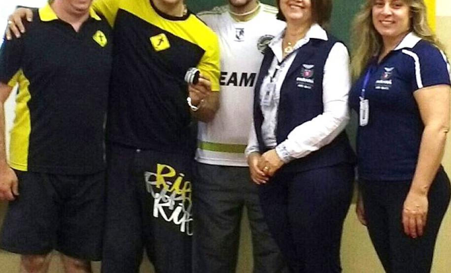 O Núcleo Regional de Educação (NRE) de Ibaiti, no Norte Pioneiro, promoveu duas capacitações de profissionais da educação para a prática do futsac, modalidade esportiva que entrou este ano na matriz curricular de escolas estaduais. Estas foram as primeiras capacitações do novo esporte realizadas em um Núcleo Regional de Educação. As demais serão agendadas nas outras 31 regionais.