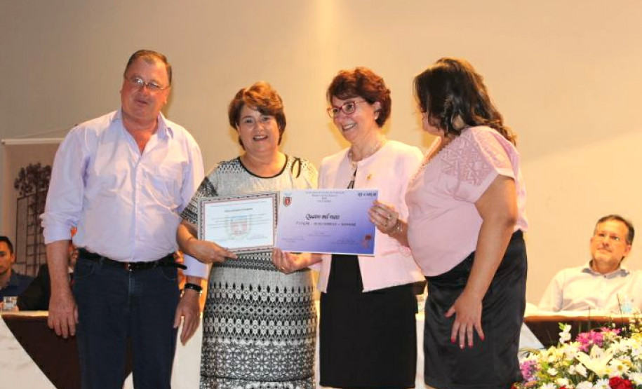 Escola Estadual Rui Barbosa, de Mamborê, ficou com a segunda colocação e recebeu R$ 4 mil.