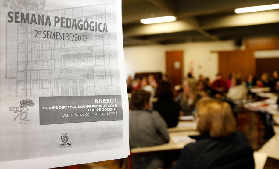 Cerca de 70 servidores do Gabinete da Secretaria e Diretoria Geral participam de formação pedagógica/administrativa.