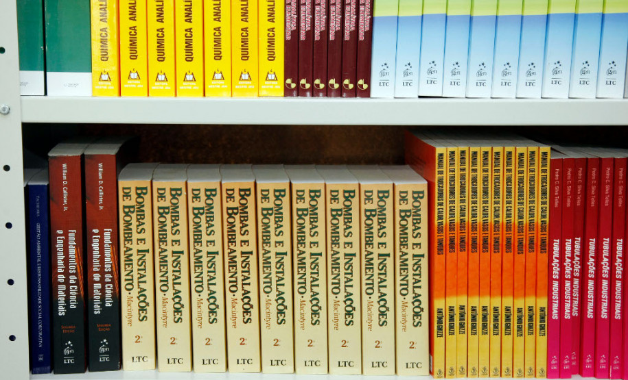 As inscrições para os Cursos de Educação Profissional da rede estadual de ensino do Paraná estão abertas até o dia 8 de novembro. Interessados devem procurar diretamente um colégio estadual em que o curso de interesse é ofertado. A inscrição para os Centros Estaduais de Educação Profissional (CEEP) e para Colégios Agrícolas e Florestal pode ser realizada pela internet, na página da instituição de ensino.