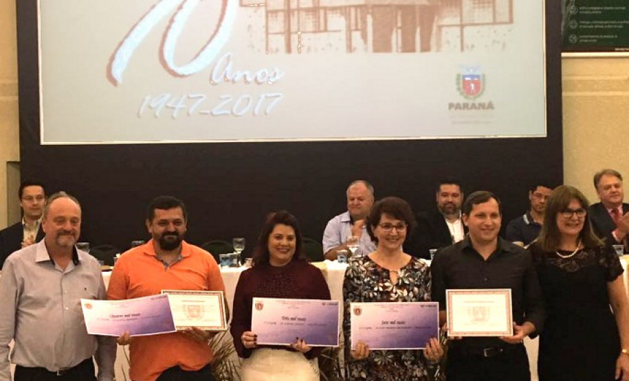 O primeiro lugar ficou com o Colégio Estadual João Manoel Mondrone, de Medianeira, que atende mais de 1,5 mil estudantes do ensino fundamental e médio