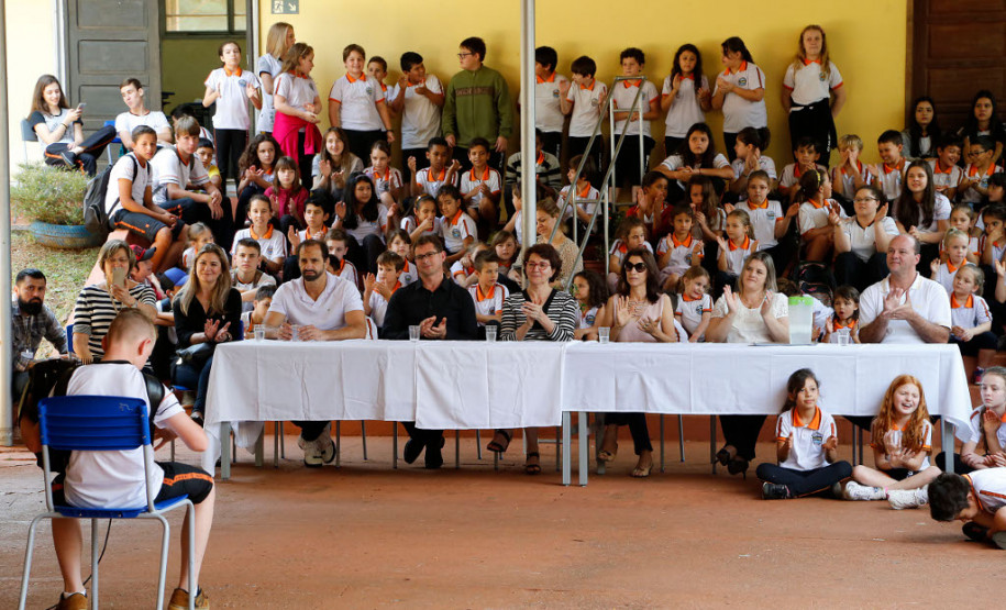 “Observei uma integração muito forte entre os pais, mães, responsáveis e diretora com todo o corpo docente e estudantes