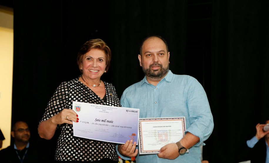 O Colégio Estadual São Cristóvão, de São José dos Pinhais, ficou em primeiro lugar e recebeu R$ 6 mil