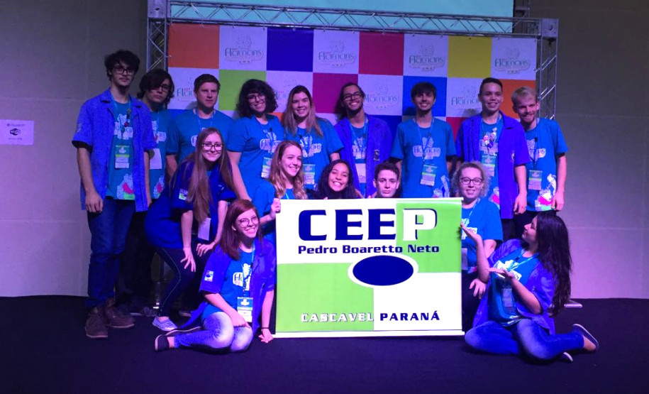 Participantes do Centro Estadual de Educação Profissional Pedro Boaretto Neto, de Cascavel.