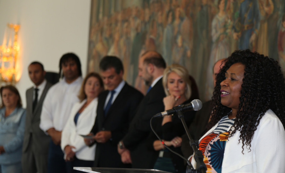 A presidente do Conselho Estadual de Promoção da Igualdade Racial do Paraná, Edna Aparecida Coqueiro, destacou a importância do reconhecimento das mulheres negras