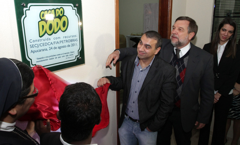 Resolução assinada pelo governador em exercício e secretário da Educação Flávio Arns garante a inclusão das escolas de educação especial em todos os programas e políticas públicas da área, como merenda, transporte escolar e qualificação de pessoal