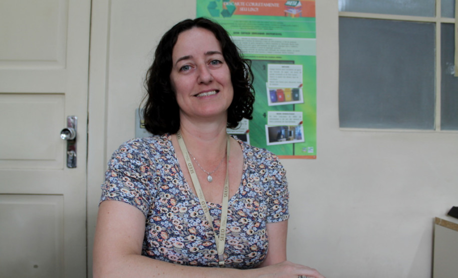 “É possível redefinir a maneira como usamos esse recurso e isso reflete em benefícios para a administração pública com a redução de gastos, e no meio ambiente, pois não vamos gastar tanto papel”, disse a chefe do Grupo Administrativo Setorial e organizadora do projeto, Andrea Regina Burakoski da Cunha.