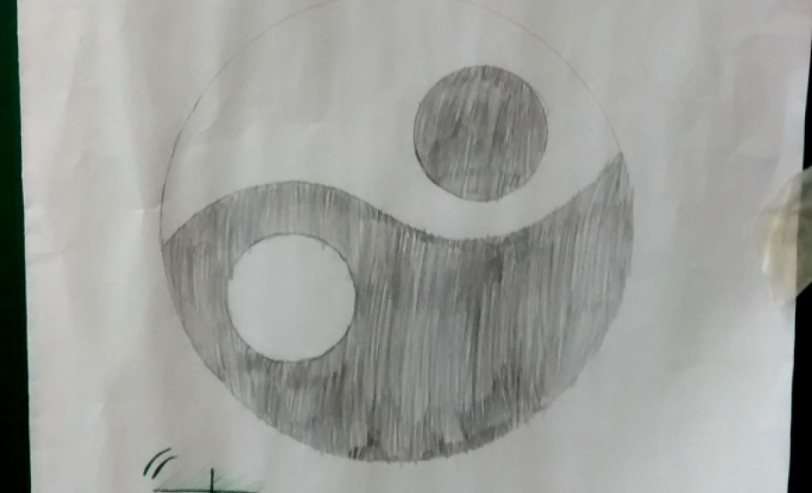 Trabalhos de estudantes do Colégio Estadual Bento Munhoz da Rocha Neto.