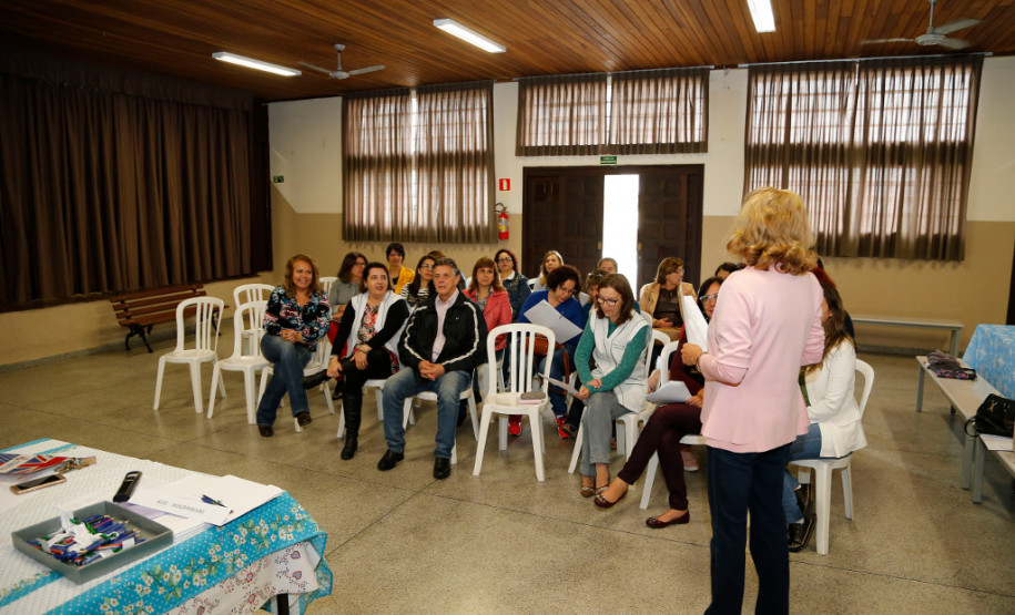 Cerca de 100 mil profissionais da educação se reúnem nessa quinta-feira (15) e sexta-feira (16) para o primeiro encontro da Semana Pedagógica