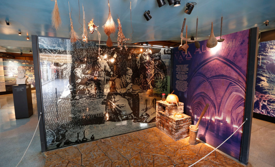 Estão abertas as inscrições para visitas guiadas ao Parque Estadual da Ciência Newton Freire Maia, em Pinhais, na Região Metropolitana de Curitiba. Além de conhecer as instalações do parque, estudantes e membros da comunidade escolar podem participar de uma série de atividades científicas e culturais. As inscrições são válidas paras as visitas do primeiro semestre. As visitas para o segundo semestre serão agendadas a partir de 4 de junho.