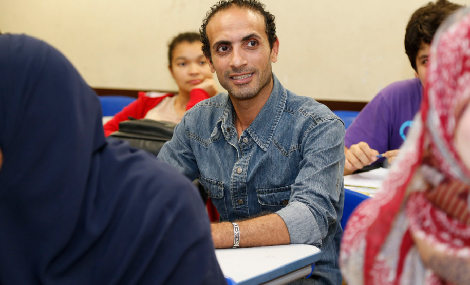 O egípcio Mahmoud Ali Mostafá Mohamed, 40 anos, está no Brasil há quatro anos e já consegue se comunicar bem em português, mas a dificuldade na escrita e leitura atrapalha na hora de buscar por novas oportunidades profissionais. “O meu serviço exige muito esforço braçal, por isso decidi fazer o curso porque quero ler e escrever bem e com isso ampliar as possibilidades de emprego”, contou.