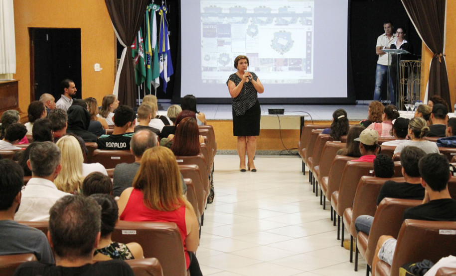 A superintendente da Educação, professora Ines Carnieletto, destacou que a oferta dos cursos atende a procura por vagas. “Havendo novas demandas, novas turmas poderão ser abertas. Por isso, é importante que os alunos saibam dessa oportunidade de obter a formação técnica gratuita”, disse.