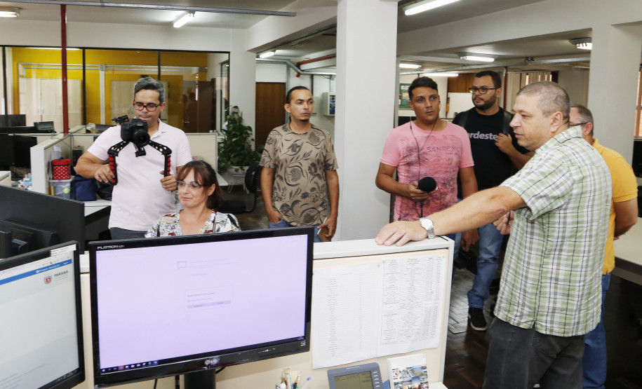 Delegação do RN conhece metodologias de ensino tecnológico do Paraná Secretaria Estadual de Educação do Paraná; Gurpo de funcionários da prefeitura municipal de Ceará Mirin do estado do Rio Grande do Norte visitam o Departamento de Políticas Tecnológica (DPTE). 20-03-18. Foto: Hedeson Alves