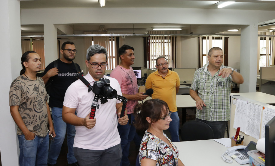 Delegação do RN conhece metodologias de ensino tecnológico do Paraná Secretaria Estadual de Educação do Paraná; Gurpo de funcionários da prefeitura municipal de Ceará Mirin do estado do Rio Grande do Norte visitam o Departamento de Políticas Tecnológica (DPTE). 20-03-18. Foto: Hedeson Alves