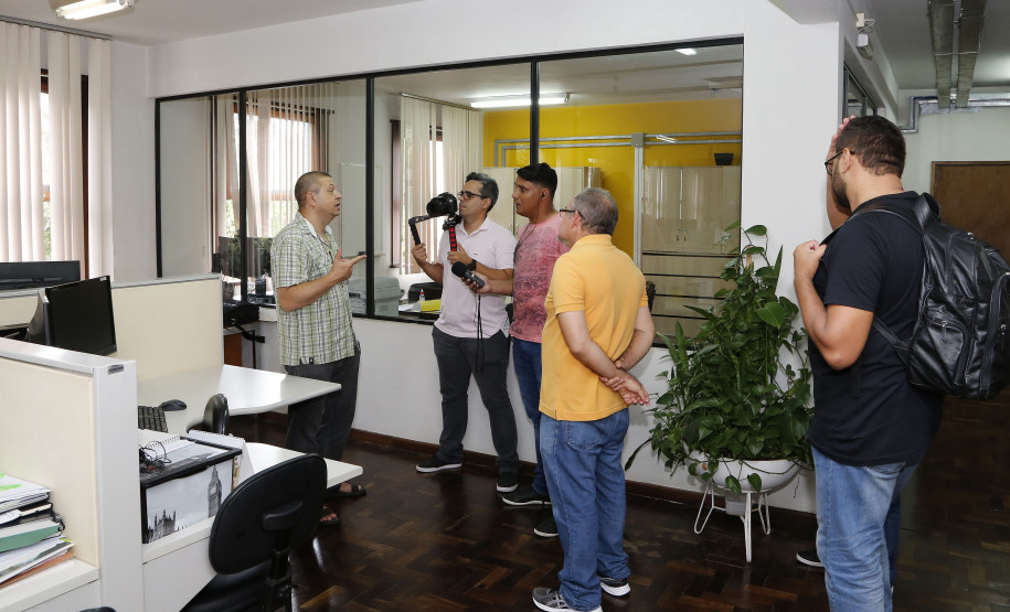 Delegação do RN conhece metodologias de ensino tecnológico do Paraná Secretaria Estadual de Educação do Paraná; Gurpo de funcionários da prefeitura municipal de Ceará Mirin do estado do Rio Grande do Norte visitam o Departamento de Políticas Tecnológica (DPTE). 20-03-18. Foto: Hedeson Alves