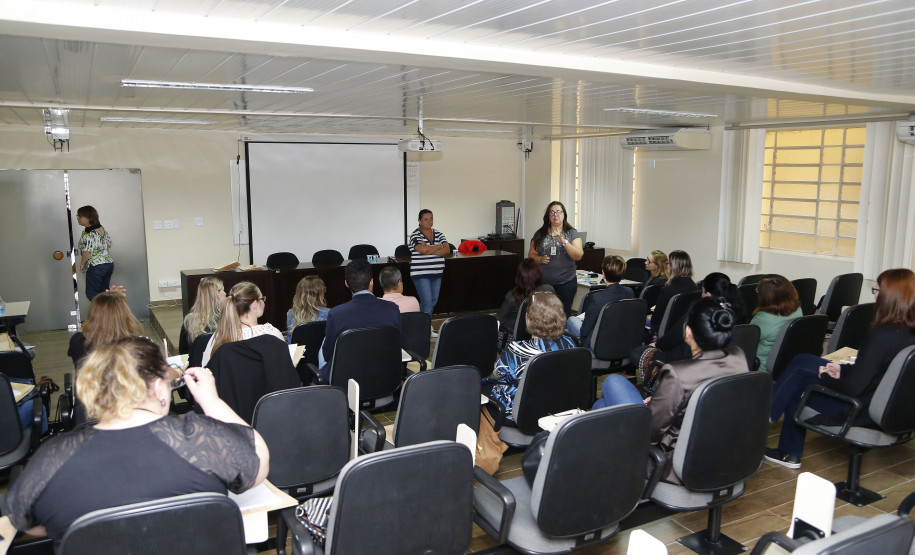 Secretaria Estadual de Educação do Paraná; Auditório da SEED, novos ouvidores da Secretaria de Educação participam de reunião. 22-03-18. Foto: Hedeson Alves