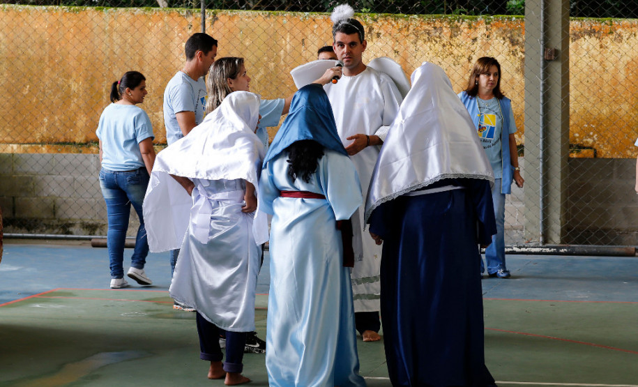 Uma peça teatral sobre a Paixão de Cristo é a atividade escolhida pela Escola Estadual Lucy Requião Mello e Silva na modalidade Educação Especial, em Curitiba, para destacar o Dia Mundial da Conscientização do Autismo. A apresentação é resultado das ações realizadas na escola para desenvolver o potencial de seus estudantes autistas.
