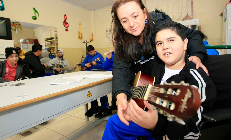 Atividades em uma Sala de Recursos Multifuncionais. Imagem de arquivo.