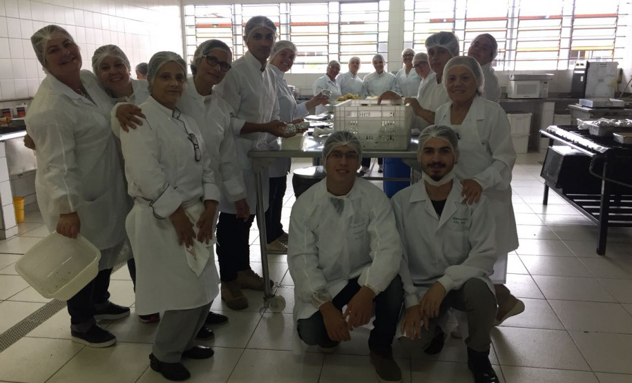 Parceria com profissionais e empresas que promovem palestras, oficinas, seminários e cursos de extensão que complementam a formação.