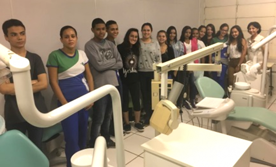 Agentes Educacionais I e II vão atuar como bolsistas em Curitiba, Londrina e Paranavaí. Inscrições devem ser feitas diretamente nos Núcleos Regionais de Educação até esta quarta (11).