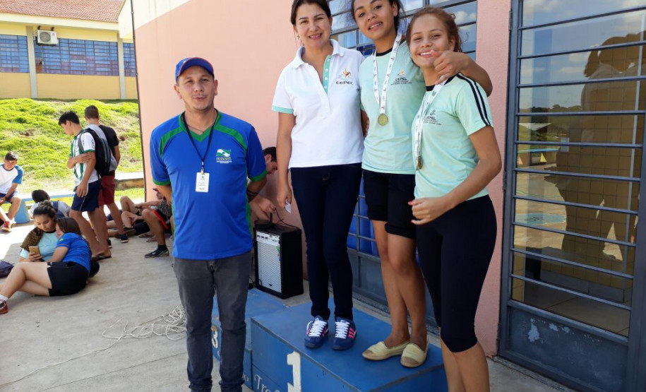 Pais e alunos escolhem disciplinas no ensino integral Proposta contribui para o enriquecimento do currículo, desenvolvimento e interação entre estudantes, além de incentivar a convivência e a troca de experiências.