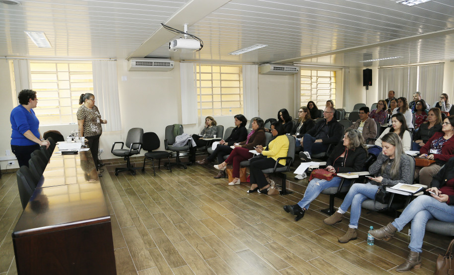 Secretaria Estadual de Educação do Paraná; Curso de Formação Inicial e Continuada no auditório da SEED. 17-04-18. Foto: Hedeson Alves