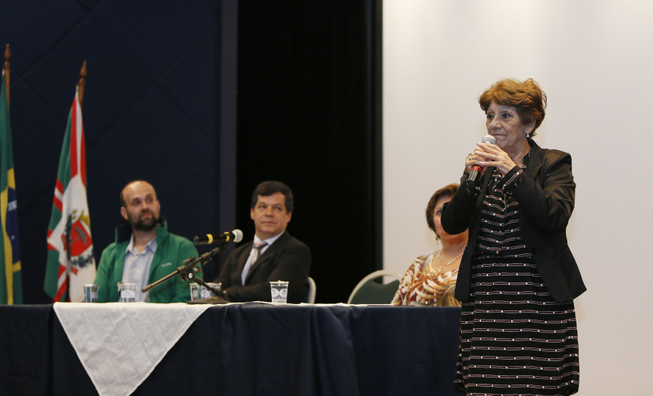 Secretaria Estadual de Educação do Paraná; Semana Pedagógica no auditório da Assossiação Médca do Paraná com a presença da Secretária Lucia Lopez. 20-04-18. Foto: Hedeson Alves