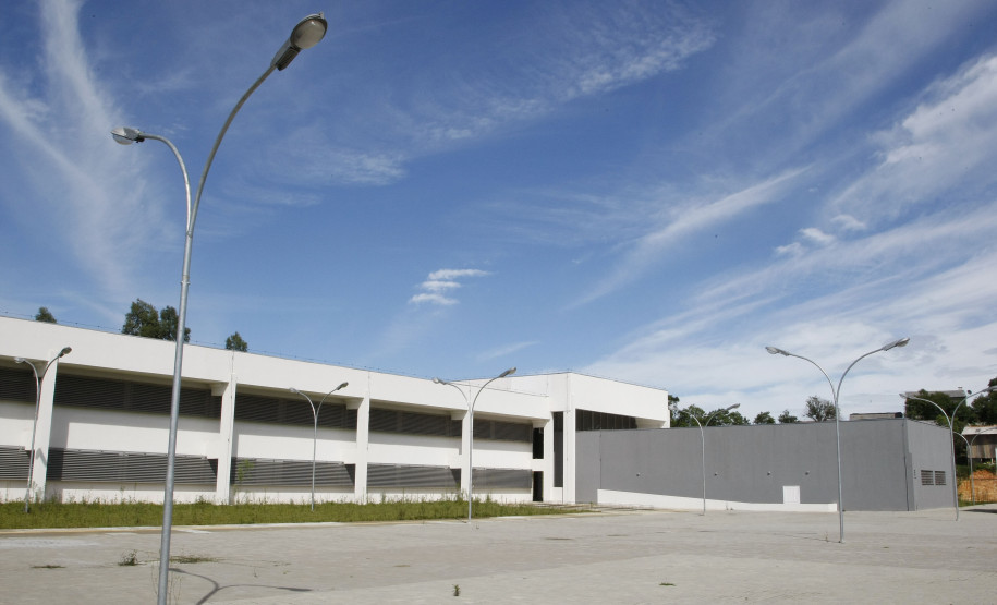 Secretaria de Estado da Educação do Paraná, CEEP de Almirante Tamandaré pronto para inicio das aulas. 26-01-15. Foto: Hedeson Alves