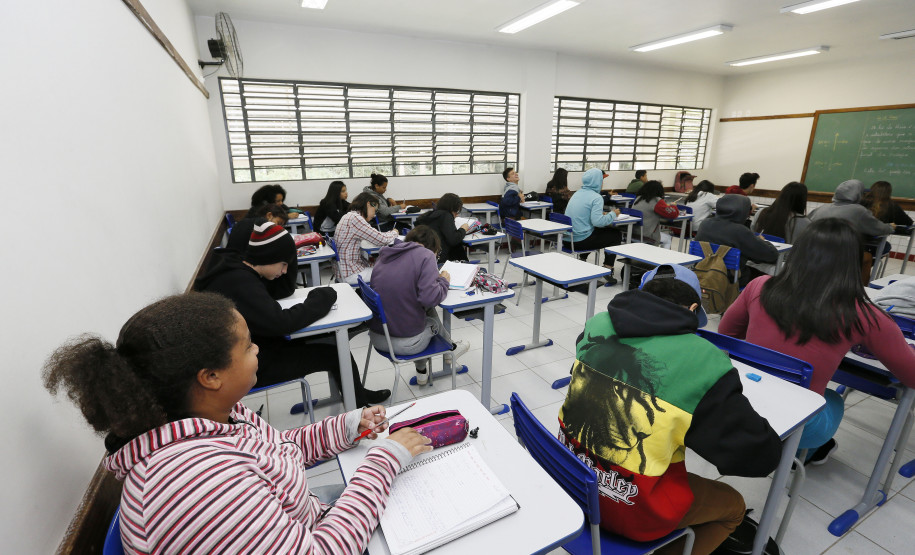 Secretaria Estadual de Educação do Paraná; CEEP Erotides A.Nichele em Fazenda Rio Grande que oferta cursos técnico. 16-04-18. Foto: Hedeson Alves