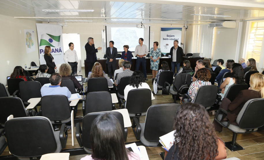 Secretaria Estadual de Educação do Paraná; Reunião com representantes do MEC no auditório da SEED com a participação da Secretária Lucia Cortez. 24-04-18. Foto: Hedeson Alves