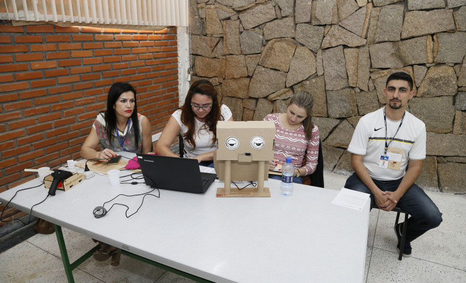 Secretaria Estadual de Educação do Paraná; Cursos para técnico dos núcleos regionais para apresentar o SEED LAB. 26-04-18. Foto: Hedeson Alves