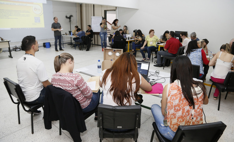 Secretaria Estadual de Educação do Paraná; Cursos para técnico dos núcleos regionais para apresentar o SEED LAB. 26-04-18. Foto: Hedeson Alves