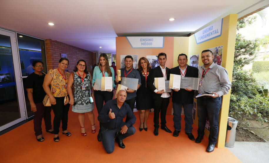 Secretaria Estadual de Educação do Paraná; Entrega do Prêmio Empreededorismo no auditório do Sebrae, CEEP Centro Estadual de Educação Profissional Professora Maria Lydia Cescato Bomtempo de Assai foi a vencedora na categoria Ensino Médio. 27-04-18. Foto: Hedeson Alves