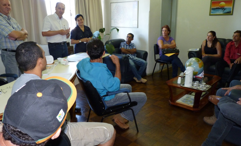 Em Toledo, agricultores garantem fornecimento de gêneros alimentícios do Programa Estadual de Alimentação Escolar.