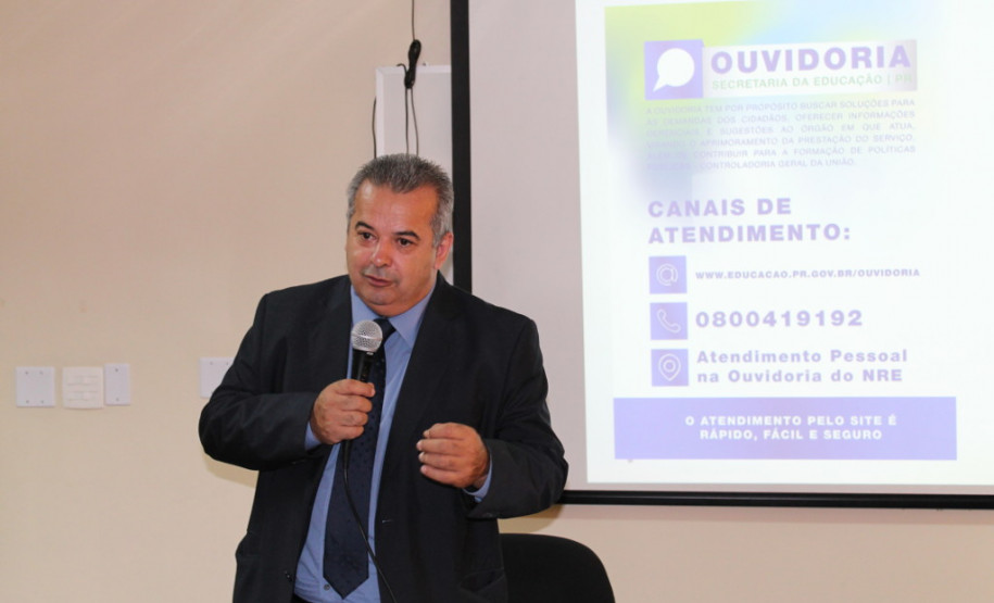 “De janeiro até agora registramos mais de 34 mil atendimentos. As principais áreas são segurança, saúde, meio ambiente e educação. Mas com o trabalho sendo realizado na Secretaria da Educação, posso afirmar que estou tranquilo quanto a este volume de atendimentos”, elogia o coordenador da Ouvidoria da Controladoria Geral do Estado, Roberval Castilho.