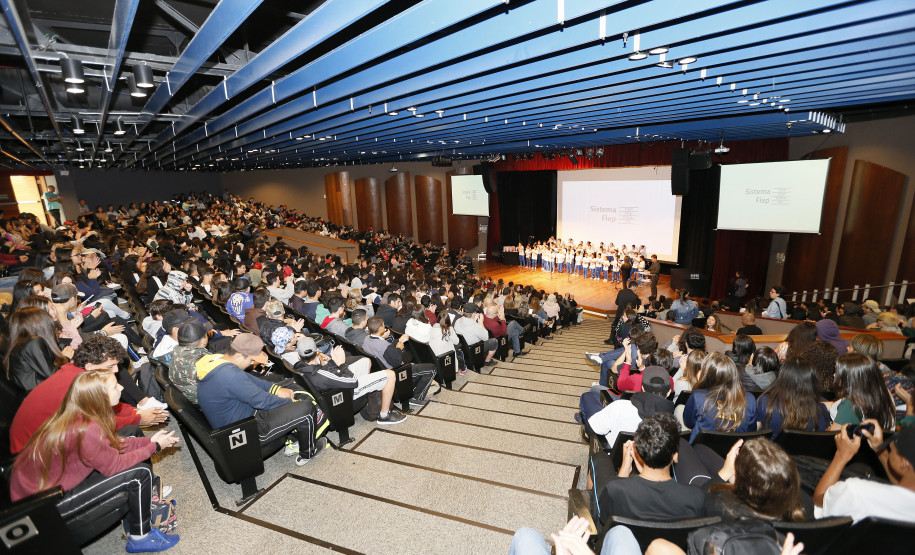 Maio será o mês da Matemática no Paraná Secretaria Estadual de Educação do Paraná; Abertura do Festival de Matemática no teatro da Fiep em Curitiba com a presença da Superintendente da EducaçãoInes Carnieletto. 07-05-18. Foto: Hedeson Alves