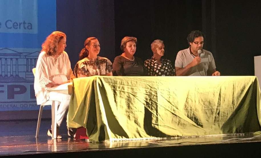 Mais de 700 coordenadores regionais e municipais de 86 cidades vinculadas a oito Núcleo Regionais de Educação (NREs), participaram na semana passada do seminário de Formação do Pacto Nacional de Alfabetização na Idade Certa (PNAIC).