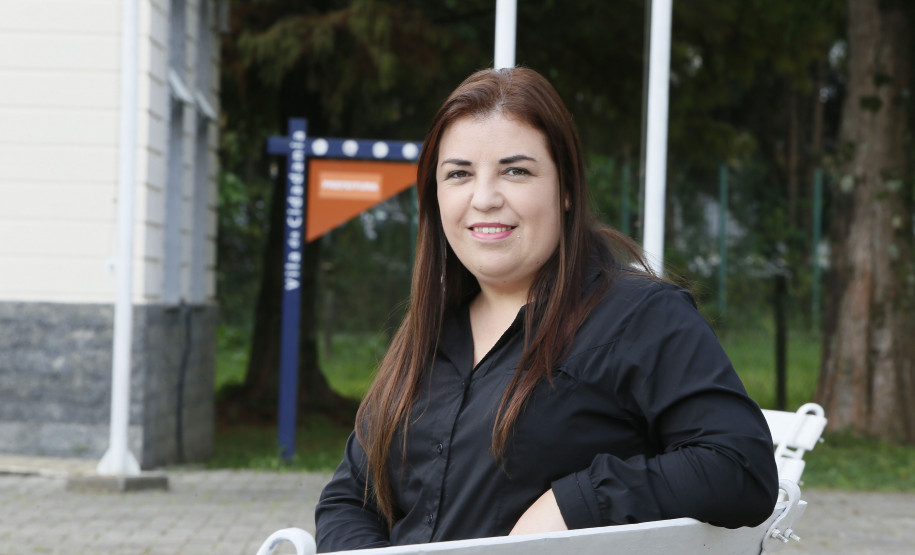 Secretaria Estadual de Educação do Paraná; Vila da Cidadania em Piraquara, alunos de diversos colégios participam de oficinas oferecidas dentro da cidade mirin como atividades de culinária, esporte, jardinagem entre outras, na foto a diretora Tatiane de Moura. 17-04-18. Foto: Hedeson Alves