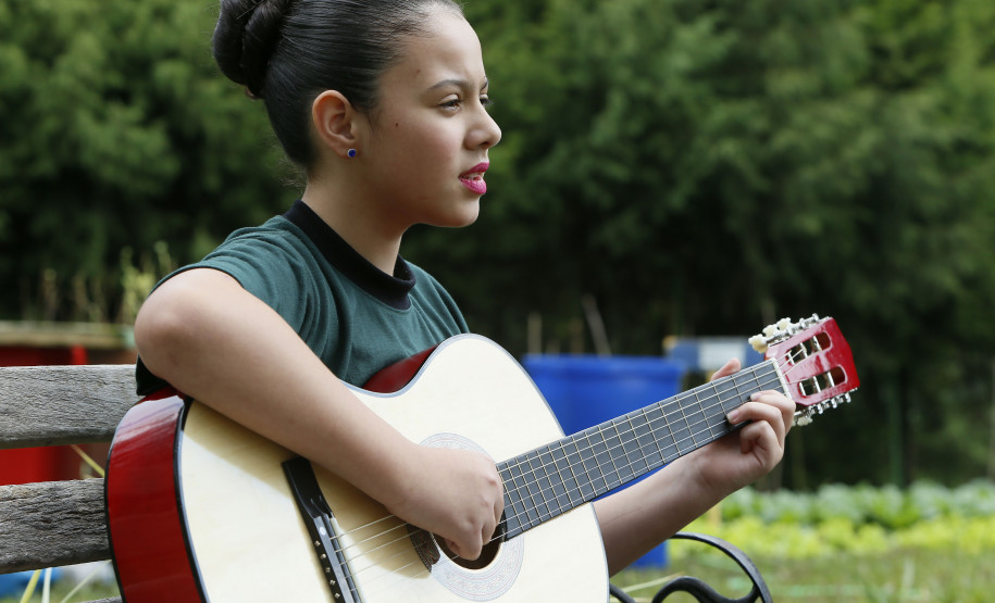 Secretaria Estadual de Educação do Paraná; Vila da Cidadania em Piraquara, alunos de diversos colégios participam de oficinas oferecidas dentro da cidade mirin como atividades de culinária, esporte, jardinagem entre outras. 17-04-18. Foto: Hedeson Alves