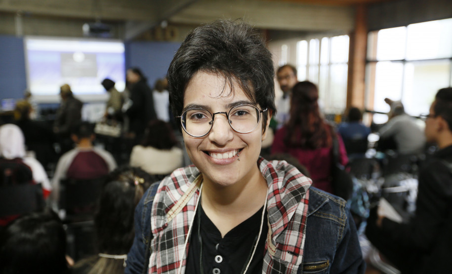 Secretaria Estadual de Educação do Paraná; Auditório do DPTE reune alunos da rede estadual de educaçao para debater o dia 18 de maio Dia Nacional de Combate ao Abuso e à Exploração Sexual de Crianças e Adolescentes, na foto o aluno Matheus Daniel Romão Morais. 17-05-18. Foto: Hedeson Alves