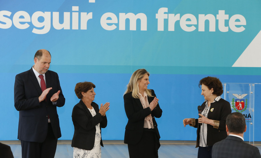 Secretaria Estadual de Educação do Paraná; Almoço no Palácio Iguaçu com a presença da Governadora Cida Borghetti a Secretária Lucia Cortez e chefes dos núcleos de educação. 11-06-18. Foto: Hedeson Alves
