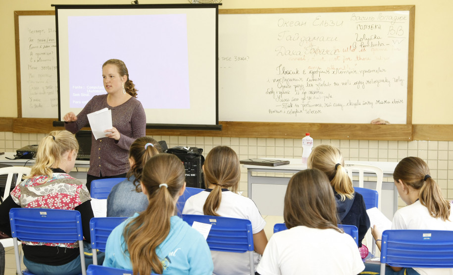 91 professores aprovados no concurso de 2013 passarão por avaliação médica. Caso sejam estejam aptos, eles integrarão o quadro próprio do Estado. Trata-se da última leva de aprovados no concurso que serão convocados para atuarem como professores da rede estadual de ensino Foto: Hedeson Alves